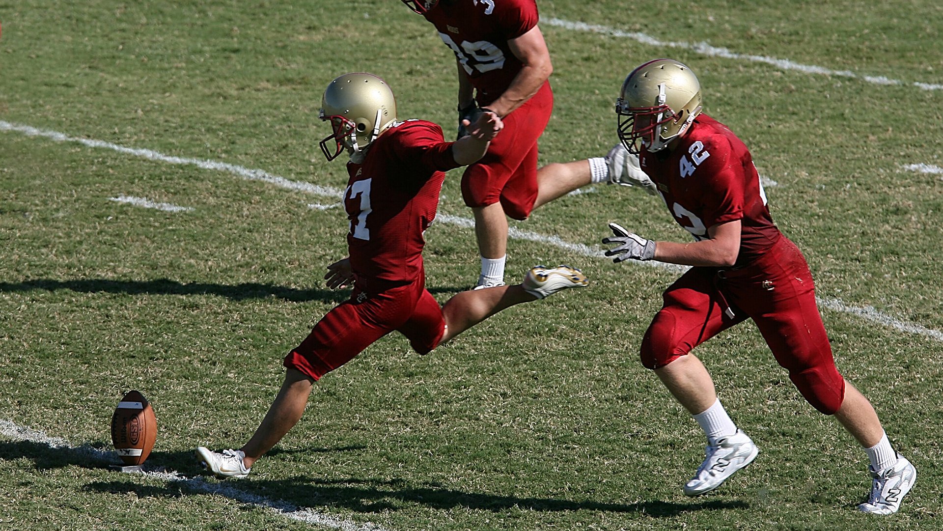 九游app官网下载-校园足球联合高校体育系开展研究型训练课程，高校足球开展现状研究